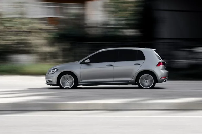 best fuel efficient cars for long commutes: 8 guide